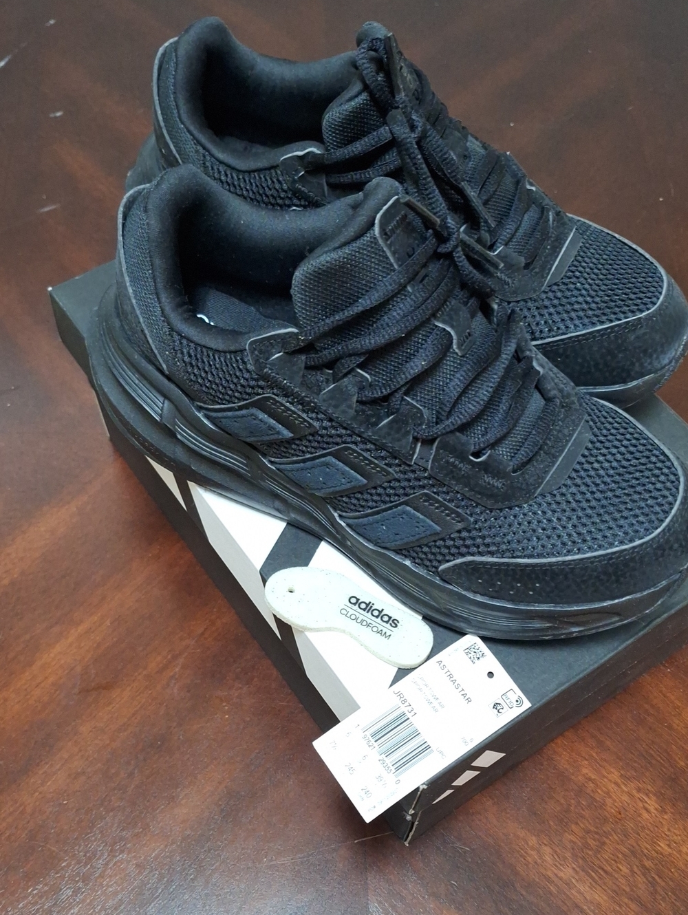 adidas Astrastar - Triple Black (Women's) - size 7.5 - Sneakers - BRAND NEW